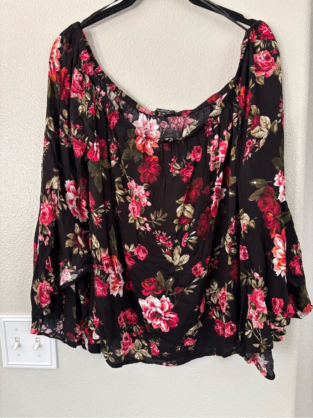 Ambiance Plus Size 3X Black Red Floral Off the Shoulder Pheasant Blouse
